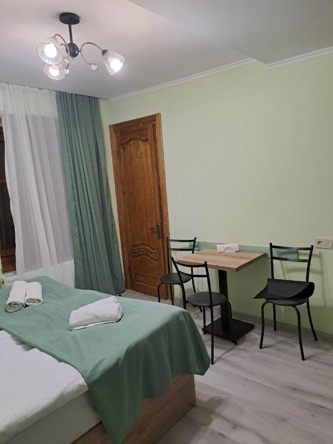 Apartment On Xancteli Tiflis Exterior foto